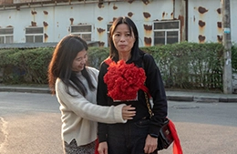 关于胡琼祥同志光荣退休的报告